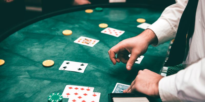 Hướng dẫn cách đánh bài poker hay nhất